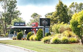 High Street Motor Inn & Steakhouse